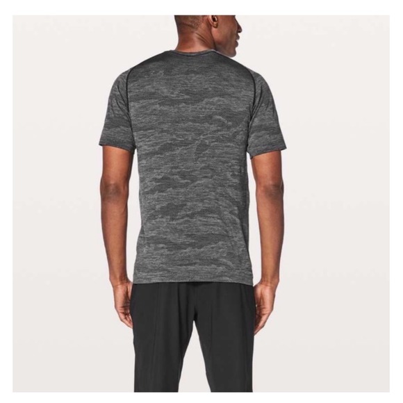 Lululemon Vent Tech Short Sleeve Shirt‎ Mens XL Grey Camo Athletic Fit Quick Dry - Picture 2 of 12